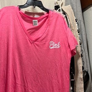 VS Pink t-shirt